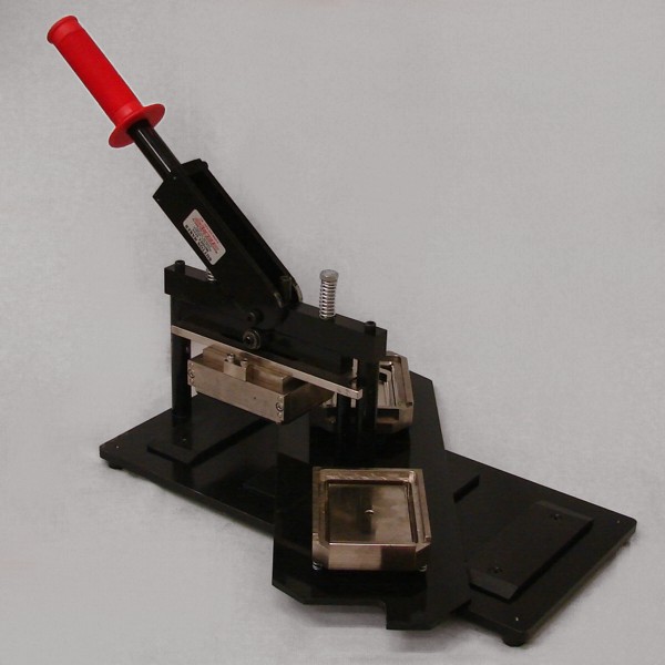 Model 2535, 2-1/2" x 3-1/2" Rectangle Button Machine